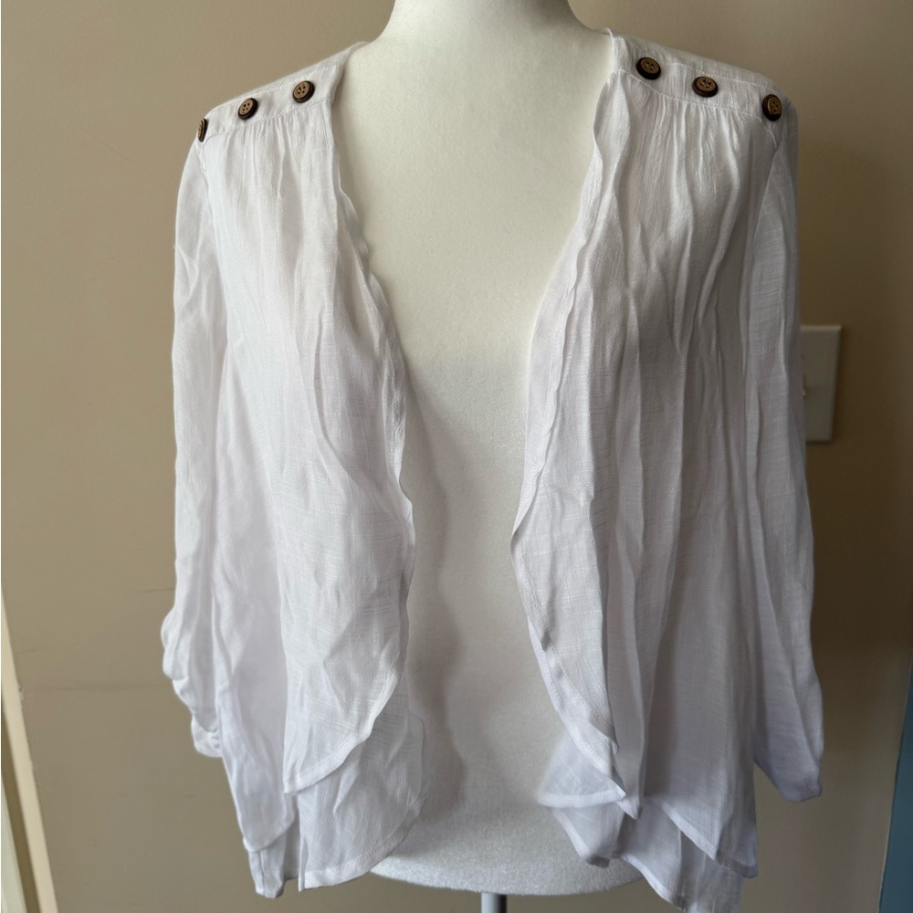 Women’s size small Piccadilly Canada cardigan